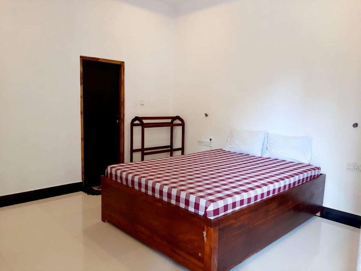 Hotel Krish Kalkudah  Exterior photo