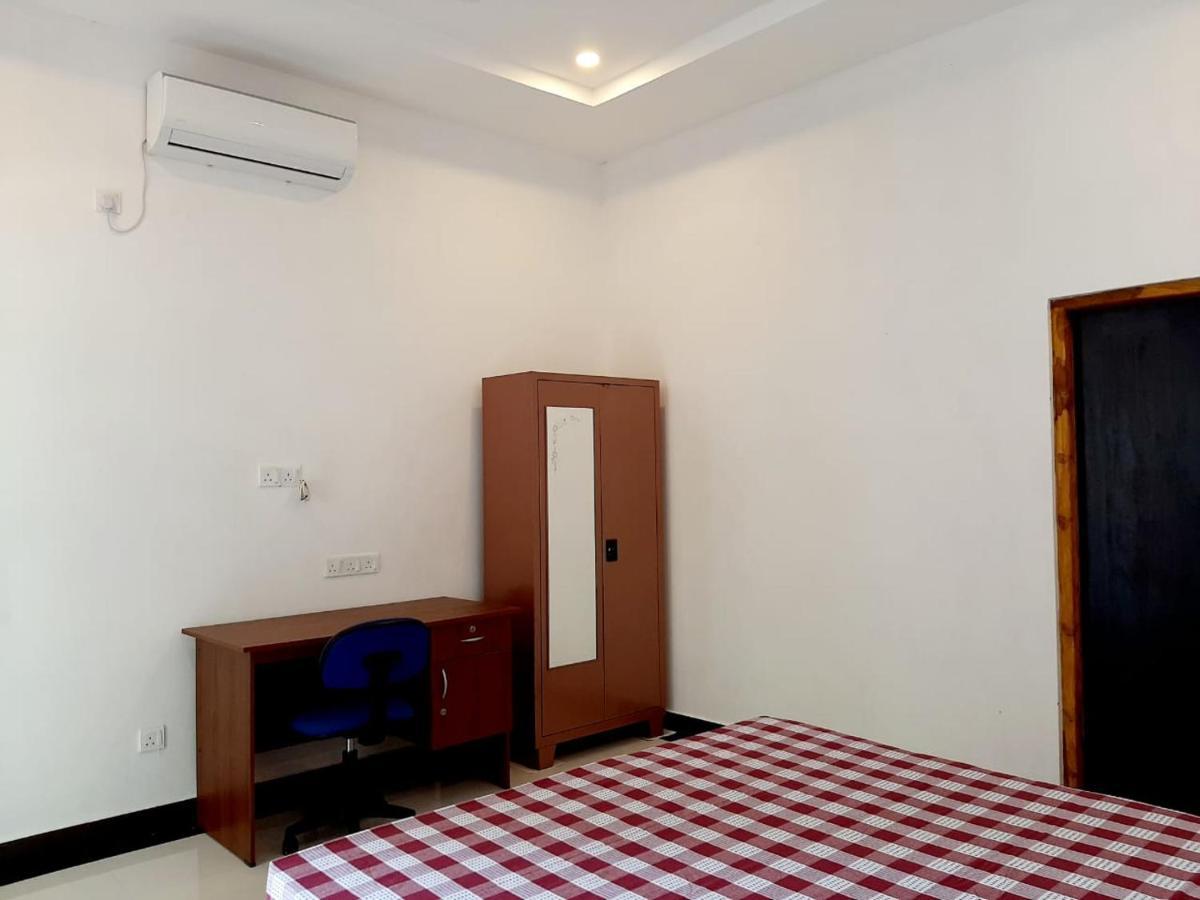 Hotel Krish Kalkudah  Exterior photo