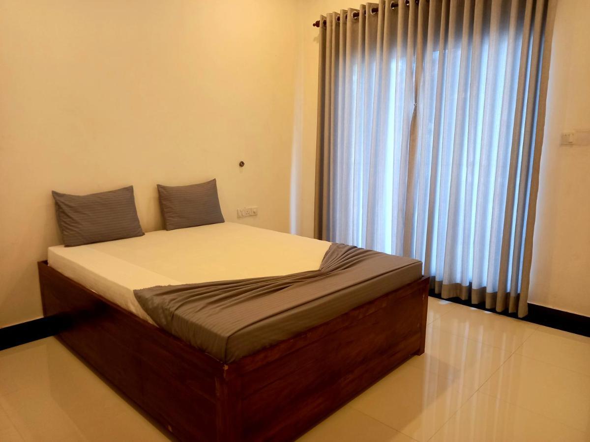 Hotel Krish Kalkudah  Exterior photo