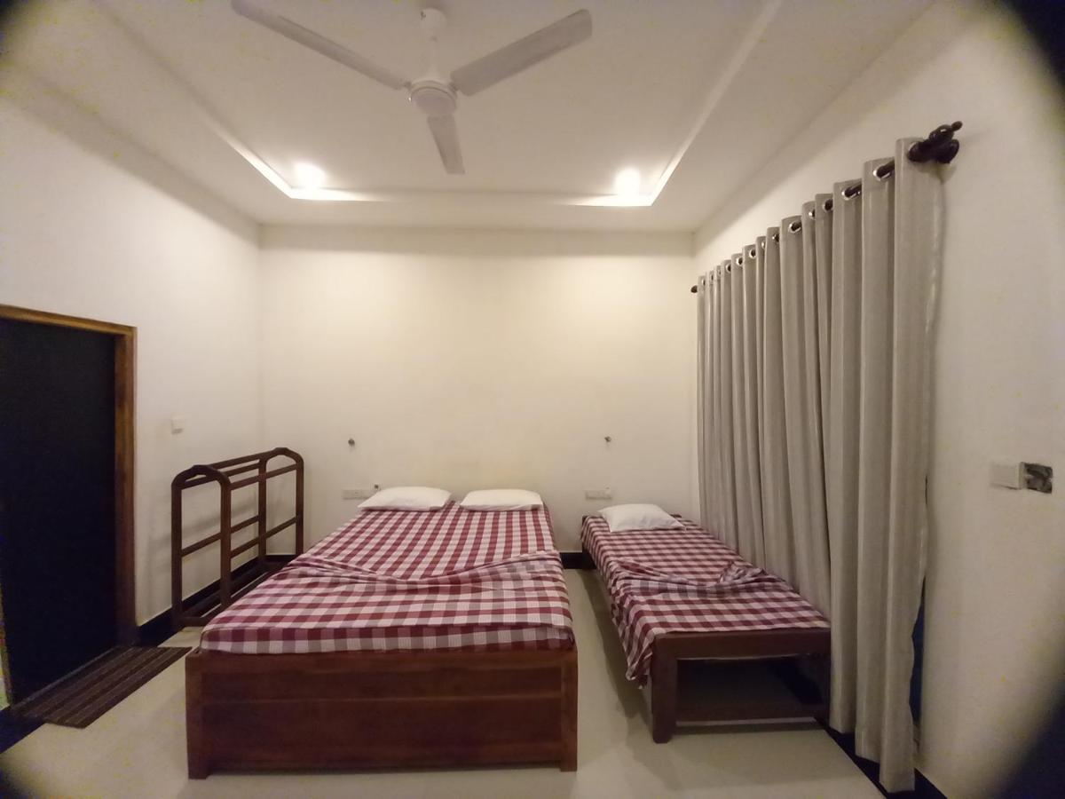 Hotel Krish Kalkudah  Exterior photo