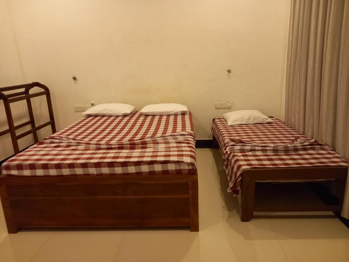 Hotel Krish Kalkudah  Exterior photo